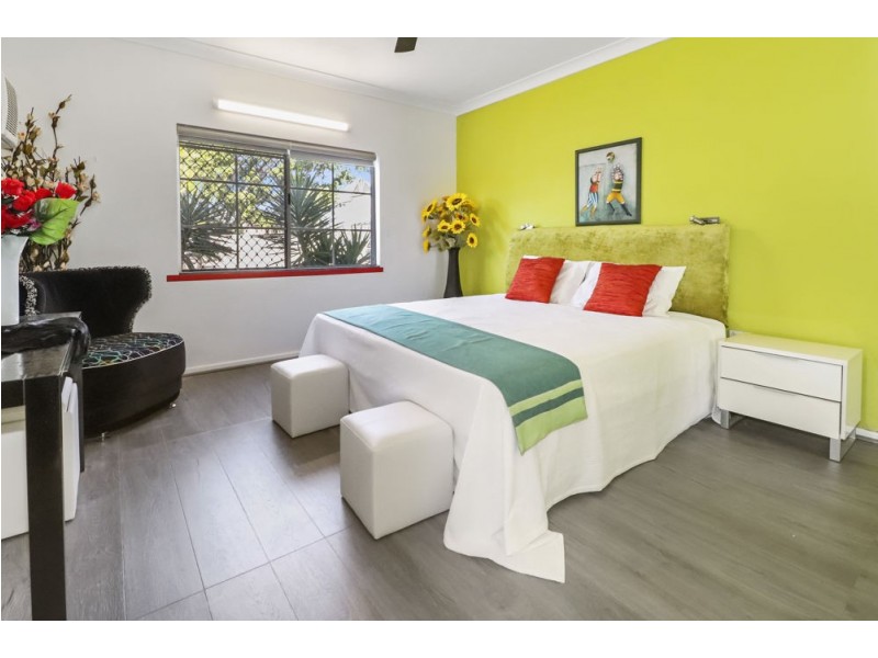 2/87 Earl St, Westcourt QLD 4870