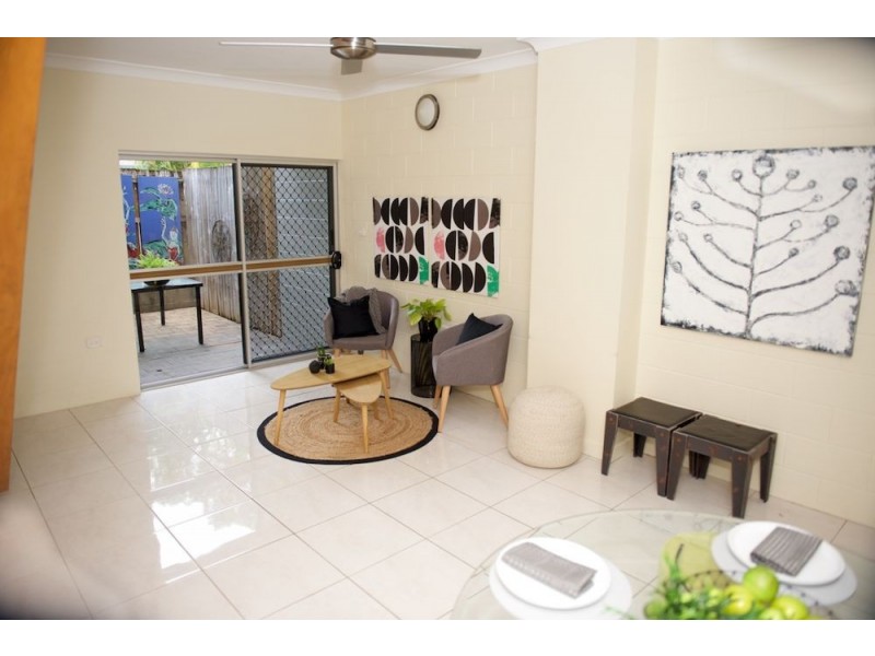 5/10 Crathern Close, Whitfield QLD 4870