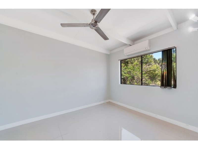 2/323 McLeod Street, Cairns North QLD 4870