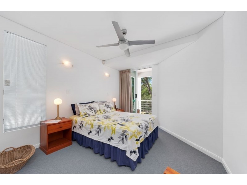 11/2-4 Deauville Close, Yorkeys Knob QLD 4878
