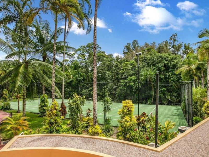 11/2-4 Deauville Close, Yorkeys Knob QLD 4878