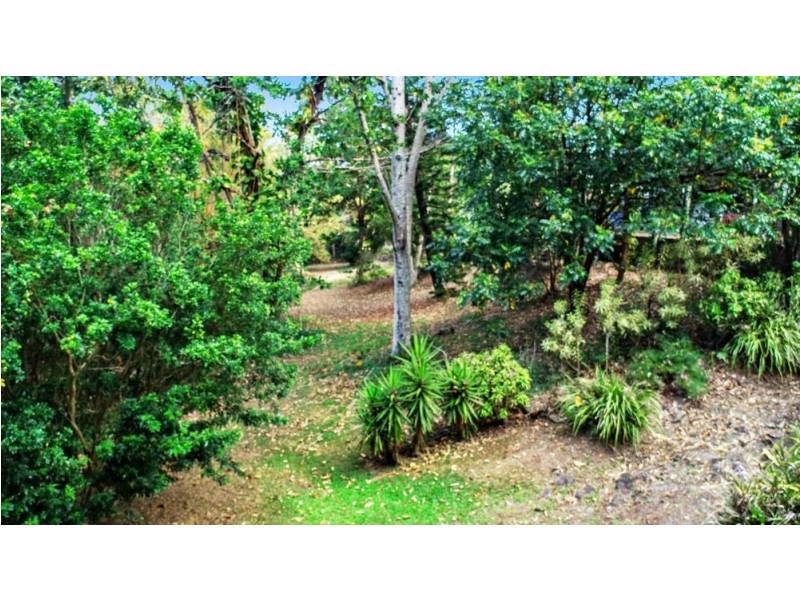 6 Nero Close, Mooroobool QLD 4870