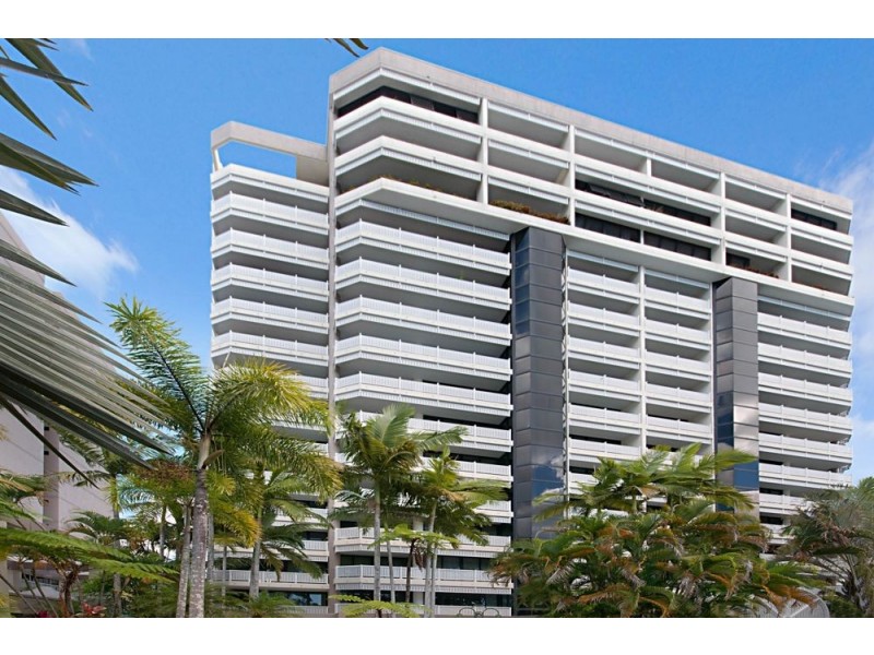 12A & 12B / 209 Abbott Street, Cairns North QLD 4870
