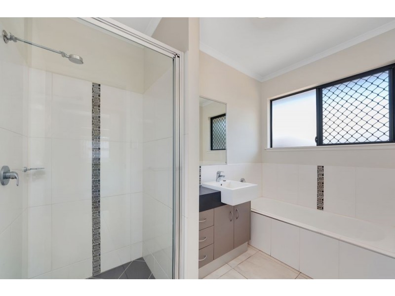 2 Mullock Place, Edmonton QLD 4869
