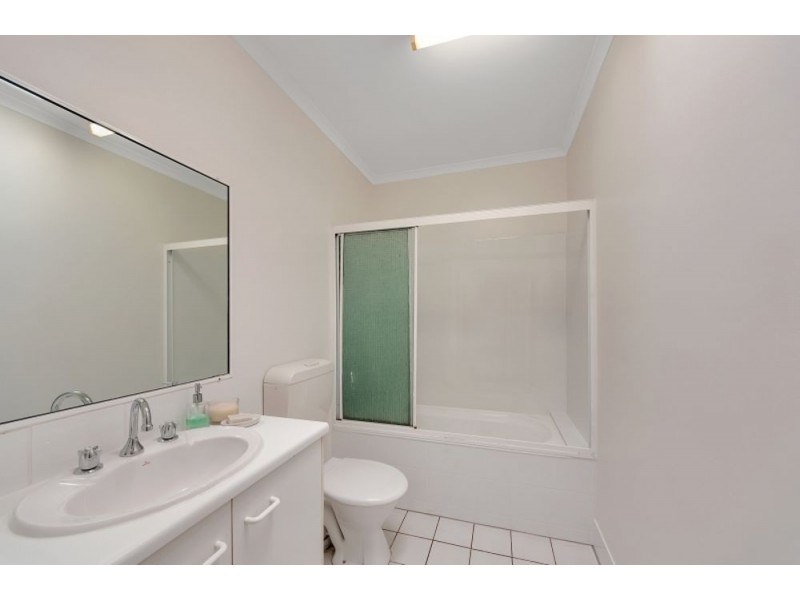 16 457 Severin Street, Manunda QLD 4870