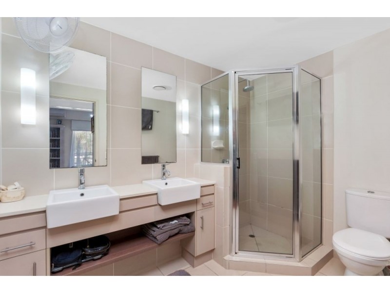 209 12 Gregory Street, Westcourt QLD 4870