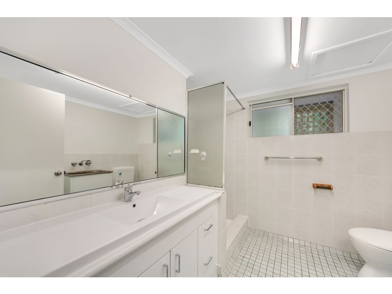 24/549 Varley Street, Yorkeys Knob QLD 4878