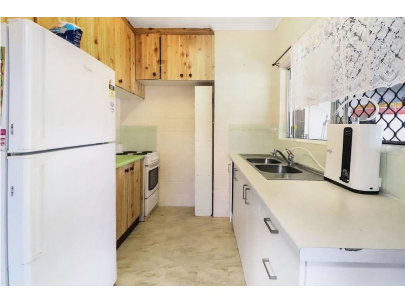 18 Alberta Drive, Woree QLD 4868