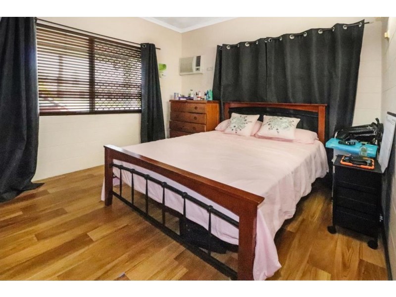 18 Alberta Drive, Woree QLD 4868