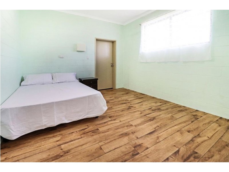 18 Alberta Drive, Woree QLD 4868