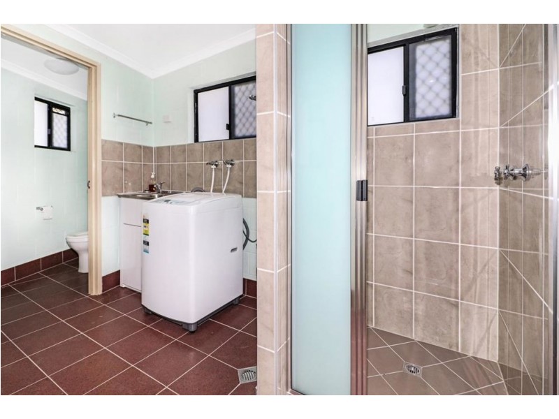 18 Alberta Drive, Woree QLD 4868