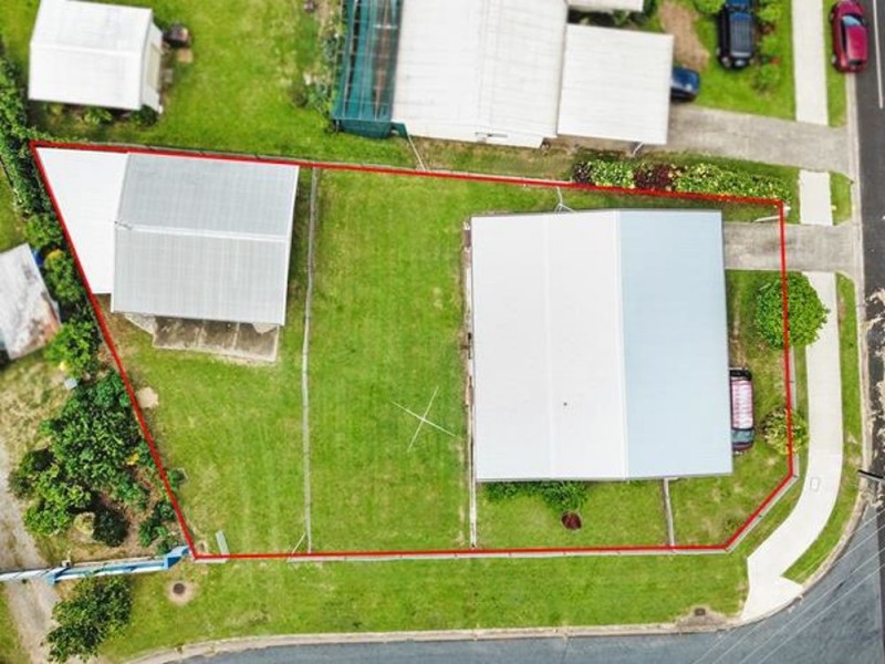 18 Alberta Drive, Woree QLD 4868