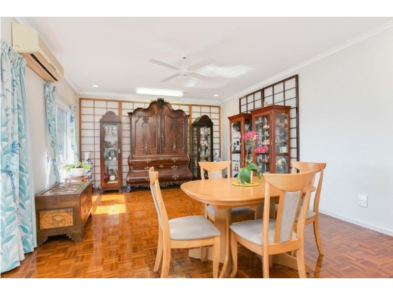 36 Guthrie Close, Bentley Park QLD 4869