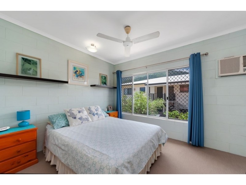 6/8 Short Street, Redlynch QLD 4870
