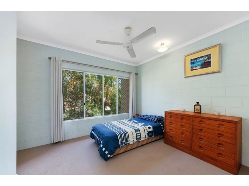 6/8 Short Street, Redlynch QLD 4870