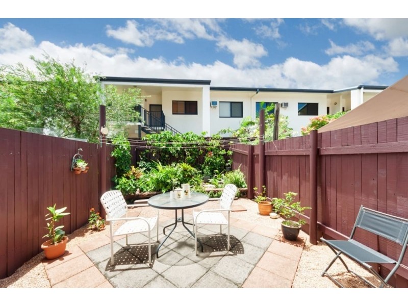 6/8 Short Street, Redlynch QLD 4870