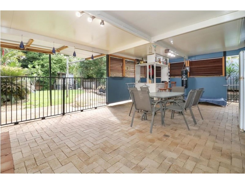 25 Cheviot Street, Smithfield QLD 4878