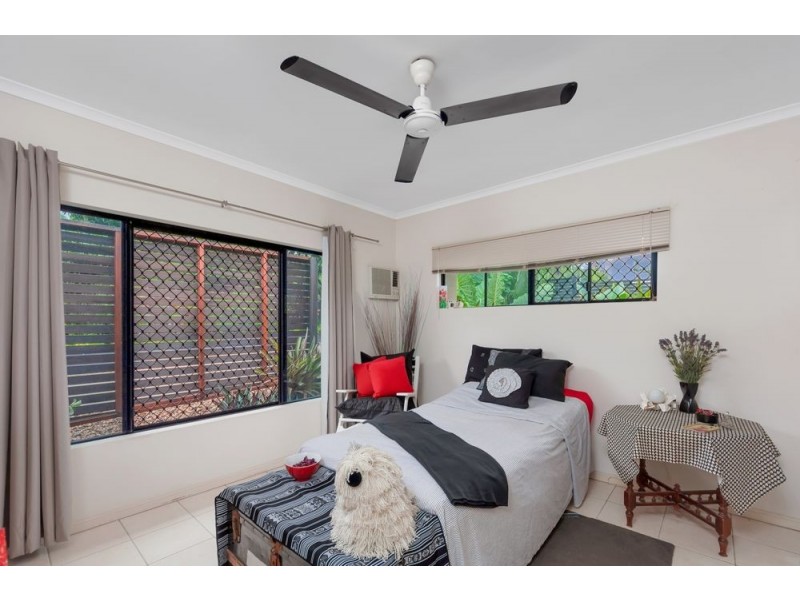 1/25 Stanton Road, Smithfield QLD 4878