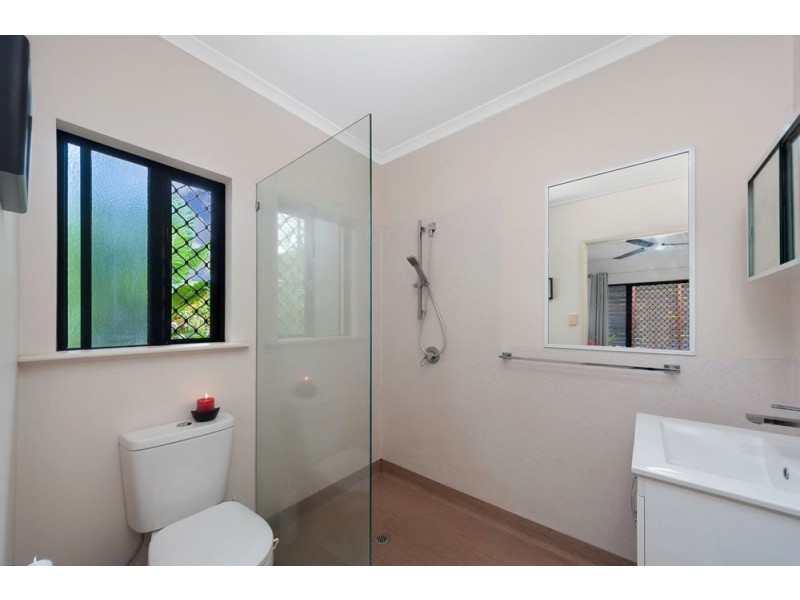 1/25 Stanton Road, Smithfield QLD 4878
