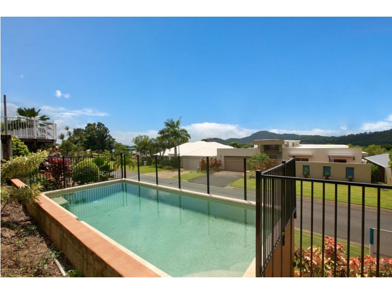 17 Pilosa Street, Redlynch QLD 4870