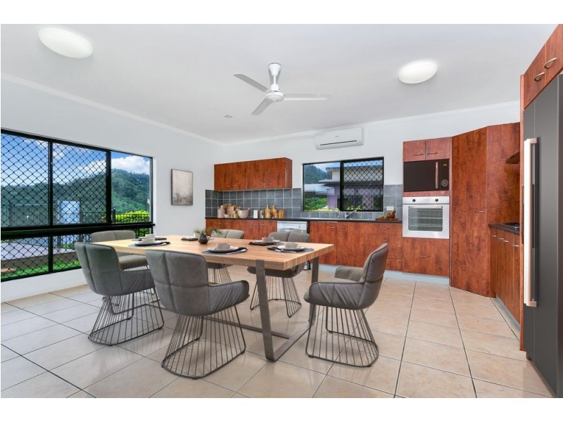 17 Pilosa Street, Redlynch QLD 4870