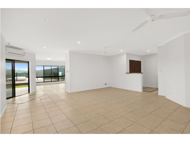 17 Pilosa Street, Redlynch QLD 4870