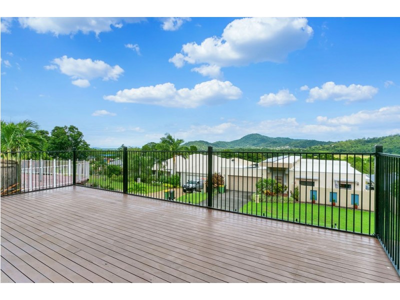 17 Pilosa Street, Redlynch QLD 4870