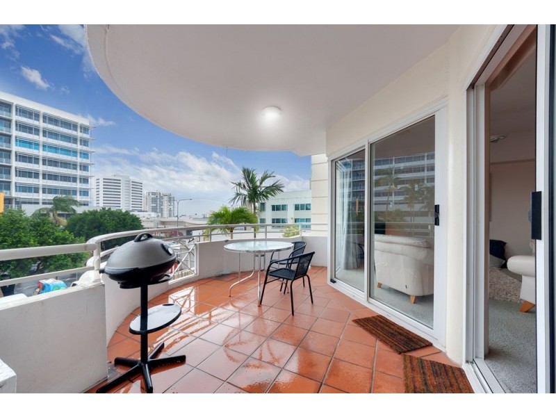 7/73 Spence Street, Cairns City QLD 4870