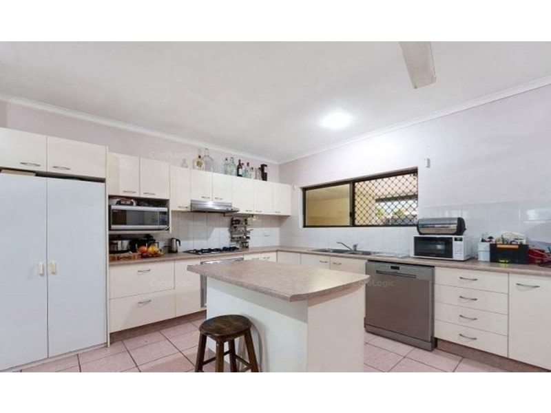 39 Windarra Street, Woree QLD 4868