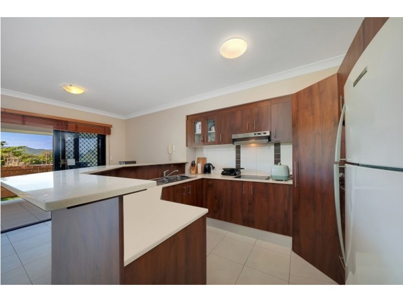 12/1-15 Robson Street, Mooroobool QLD 4870