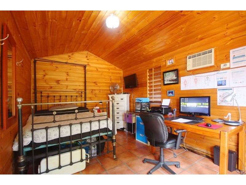 26 Rutherford Street, Cairns North QLD 4870