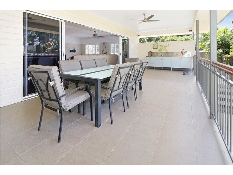 5 Warner Street, Manunda QLD 4870