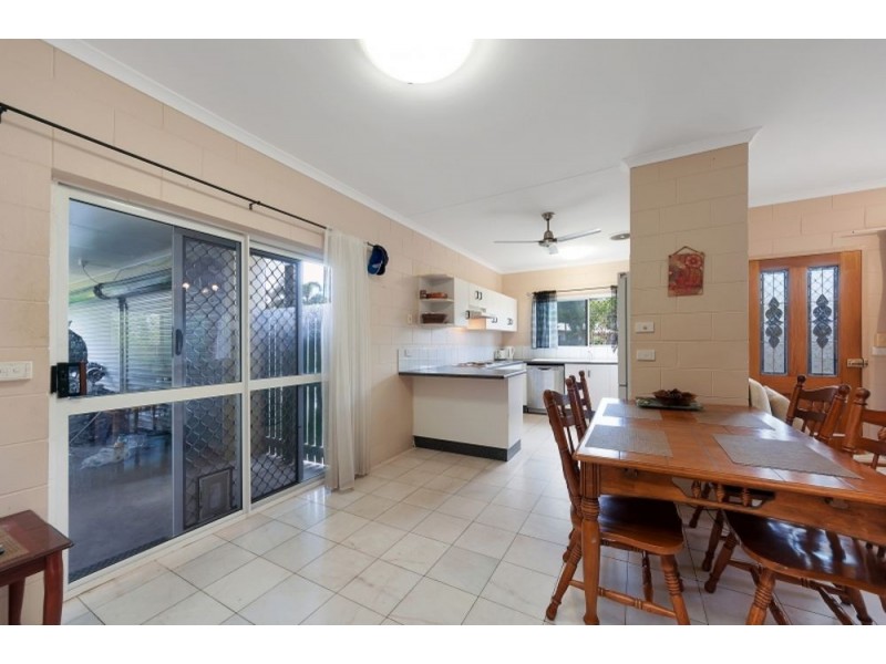 42 Golden Grove Drive, Bentley Park QLD 4869