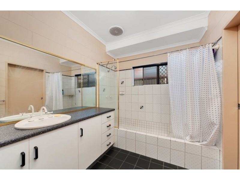 42 Golden Grove Drive, Bentley Park QLD 4869