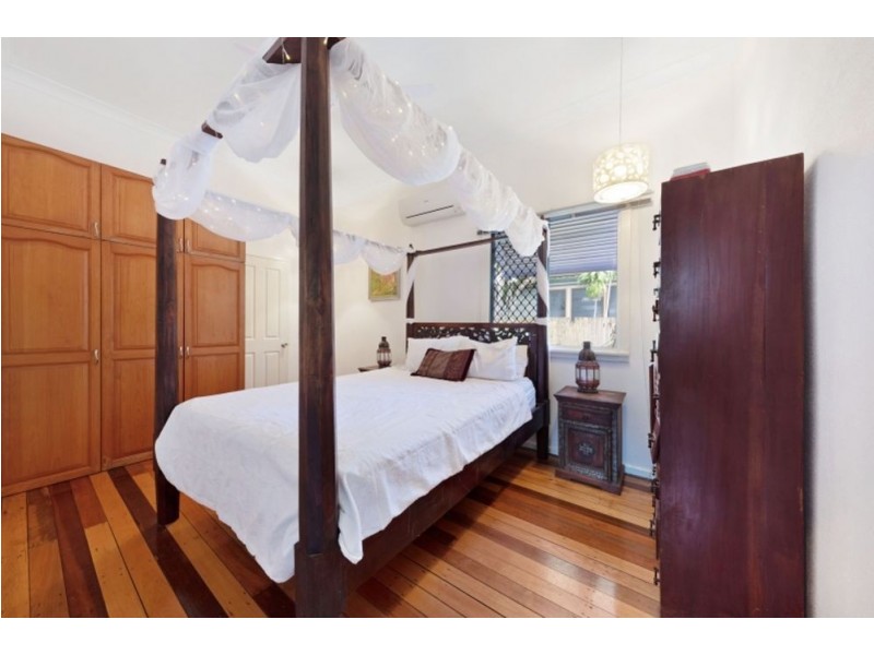 53 Marshall Street, Machans Beach QLD 4878