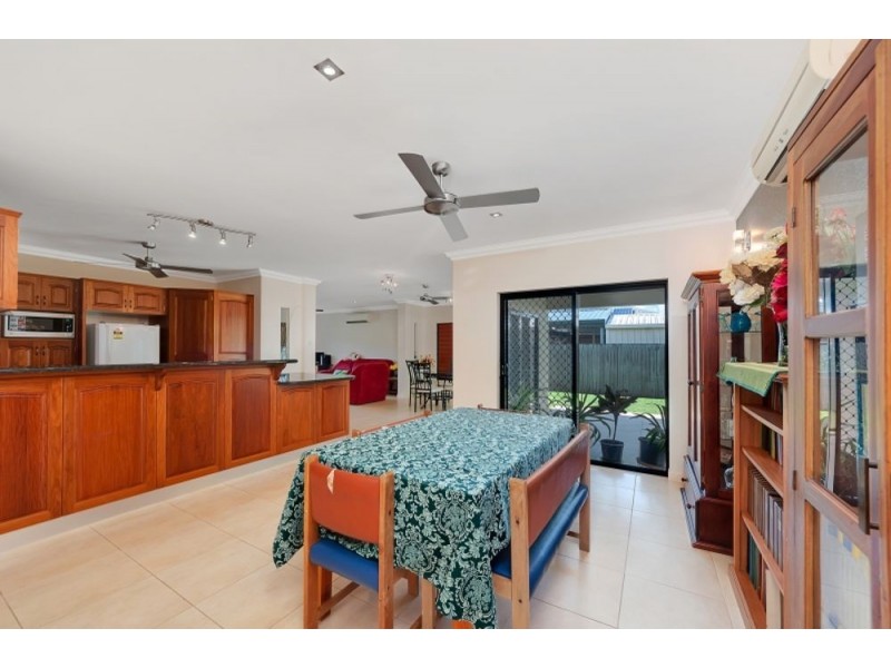 43 Elphinstone Street, Kanimbla QLD 4870