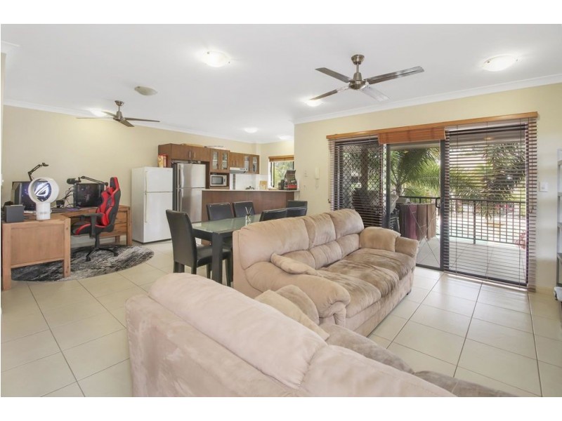 15/1-15 Robson Street, Mooroobool QLD 4870