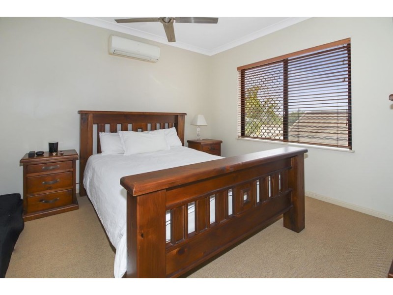 15/1-15 Robson Street, Mooroobool QLD 4870