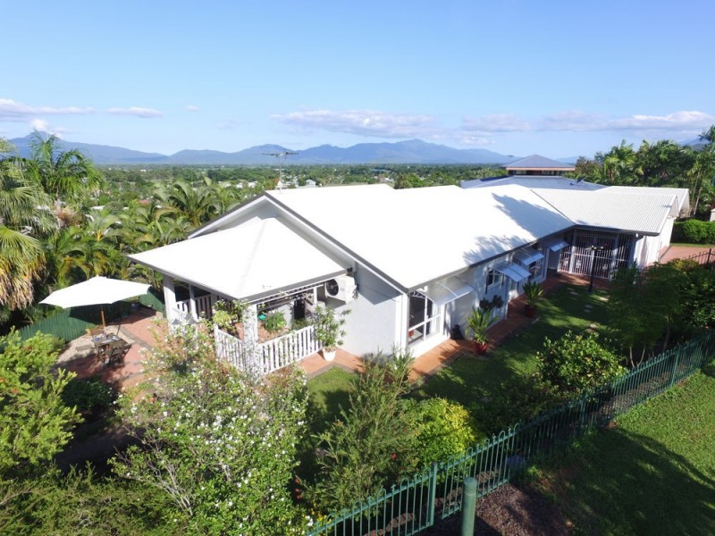 36 Guthrie Close, Bentley Park QLD 4869