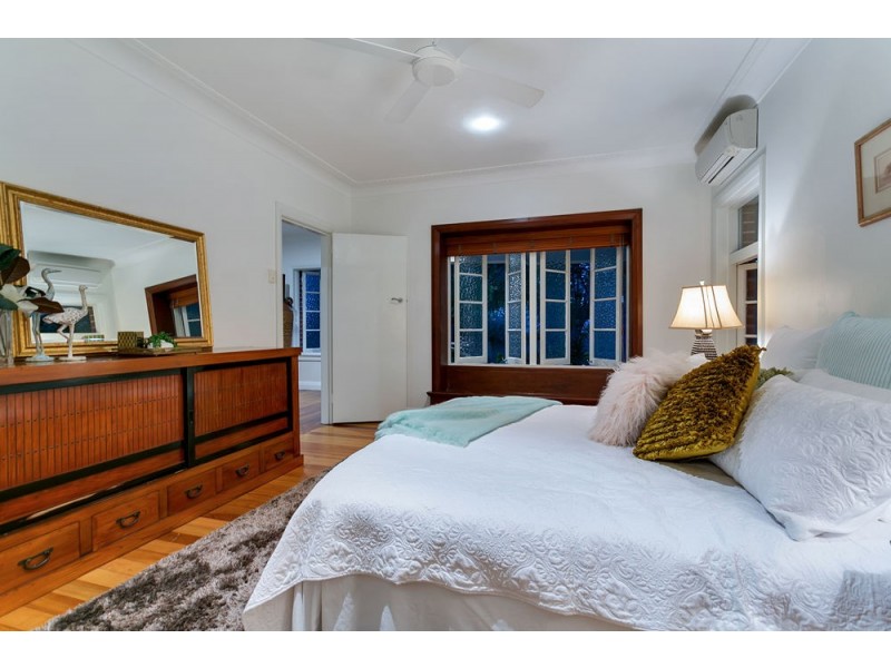 342 Pease Street, Edge Hill QLD 4870
