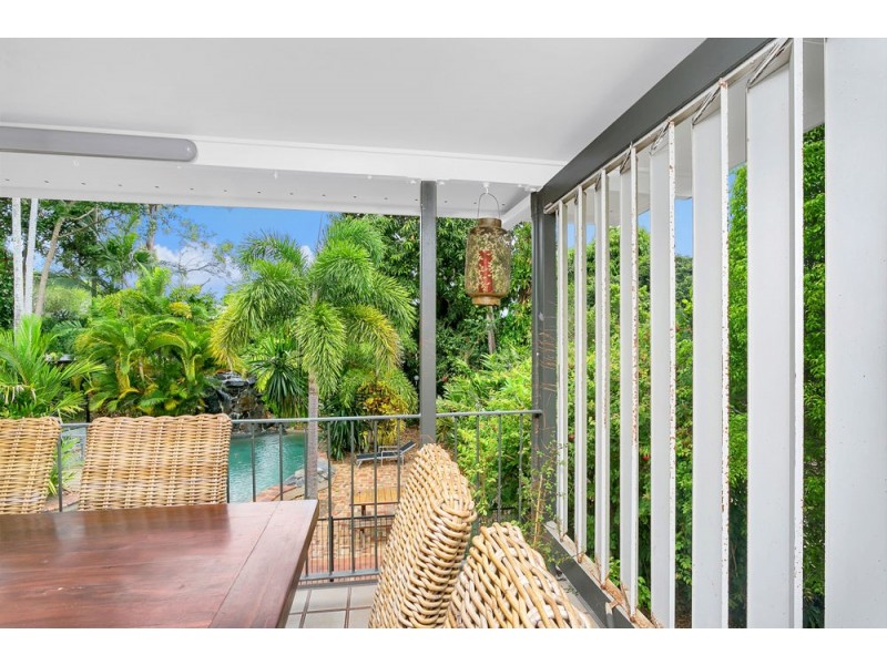 342 Pease Street, Edge Hill QLD 4870