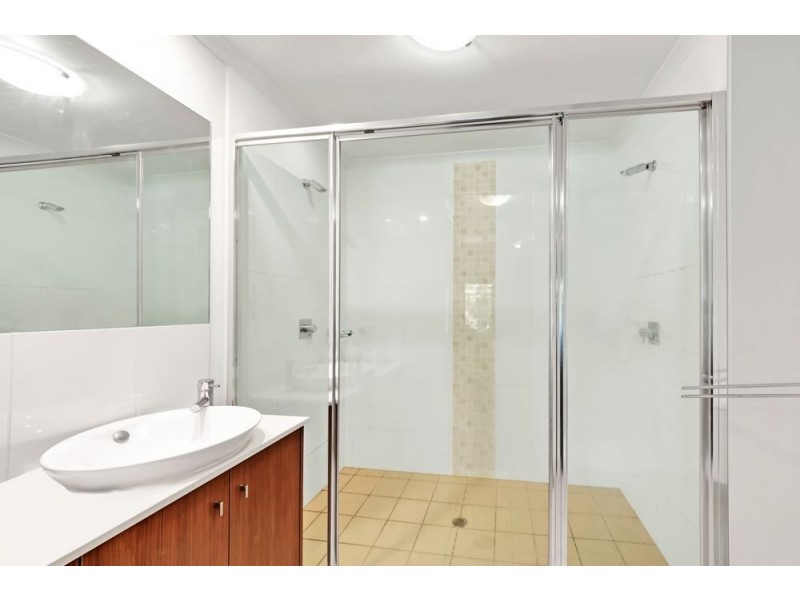 214/2 Oliva Street, Palm Cove QLD 4879