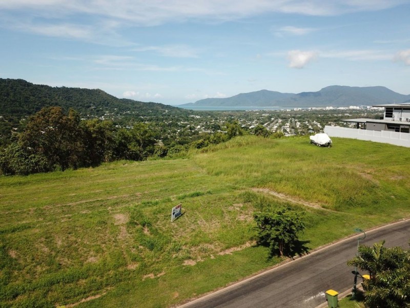 60-62 The Peak, Brinsmead QLD 4870