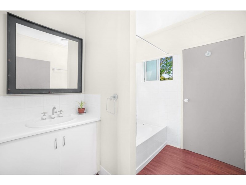 26 Barnard Drive, Mount Sheridan QLD 4868