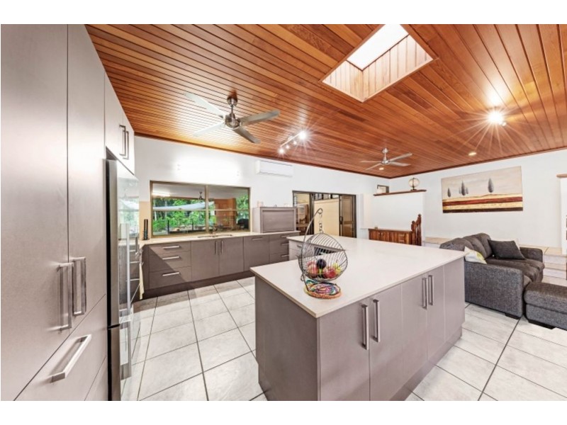 4 Sandray Close, Edge Hill QLD 4870