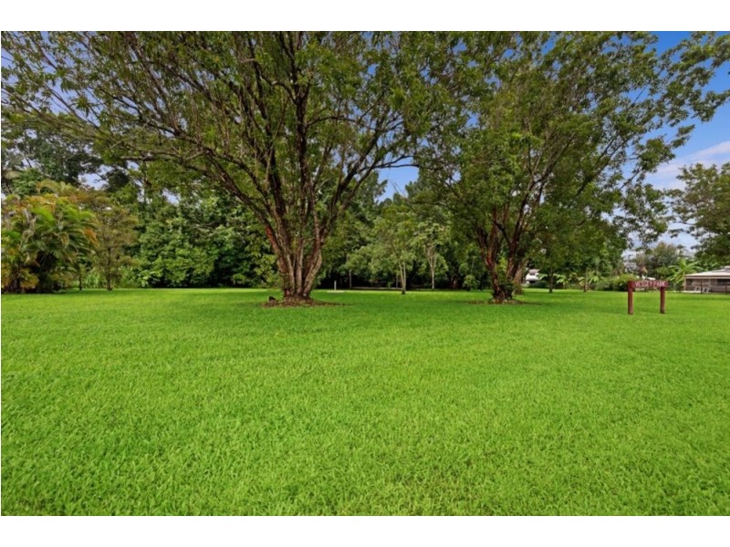 4 Sandray Close, Edge Hill QLD 4870