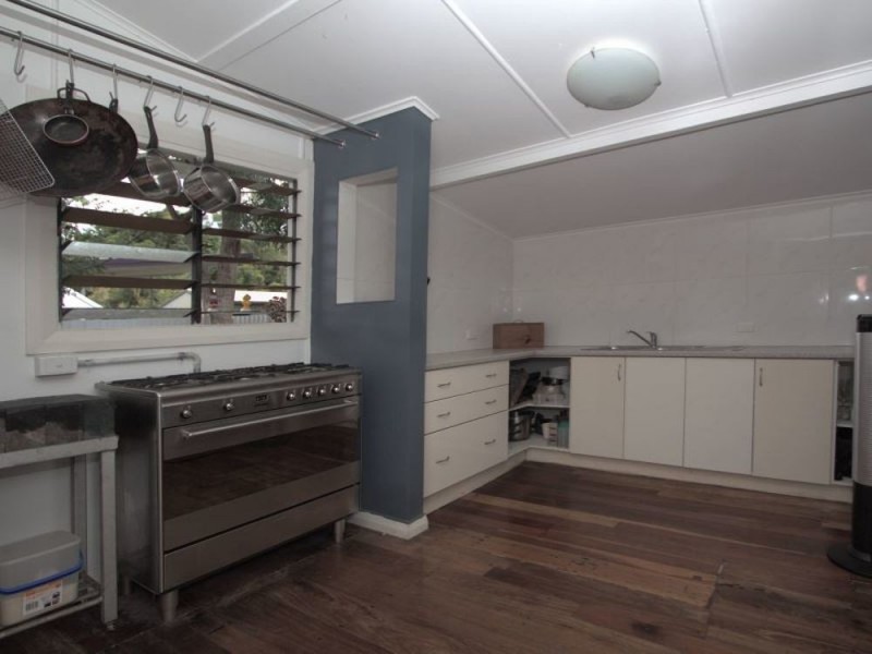 99 Machan Street, Machans Beach QLD 4878