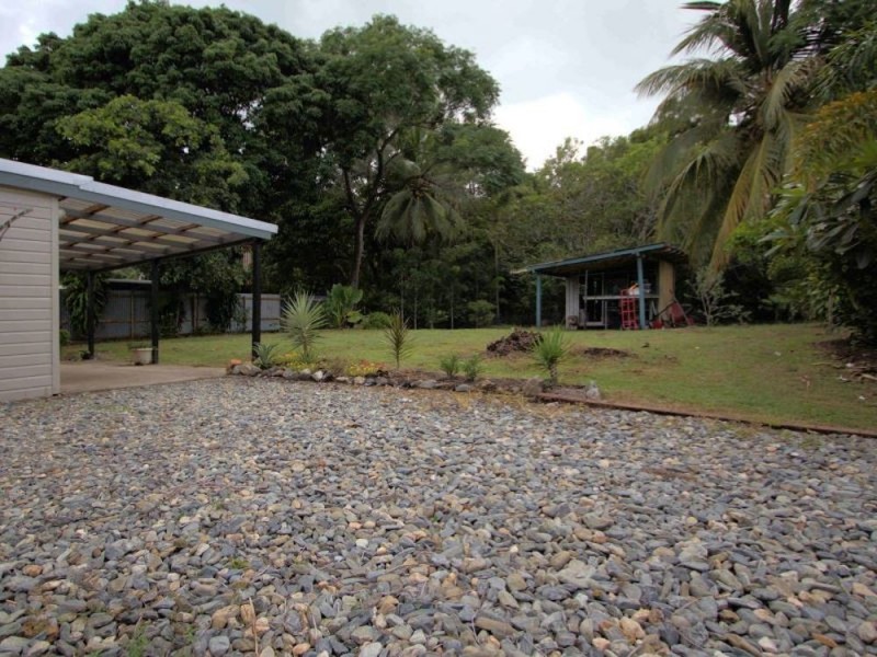 99 Machan Street, Machans Beach QLD 4878