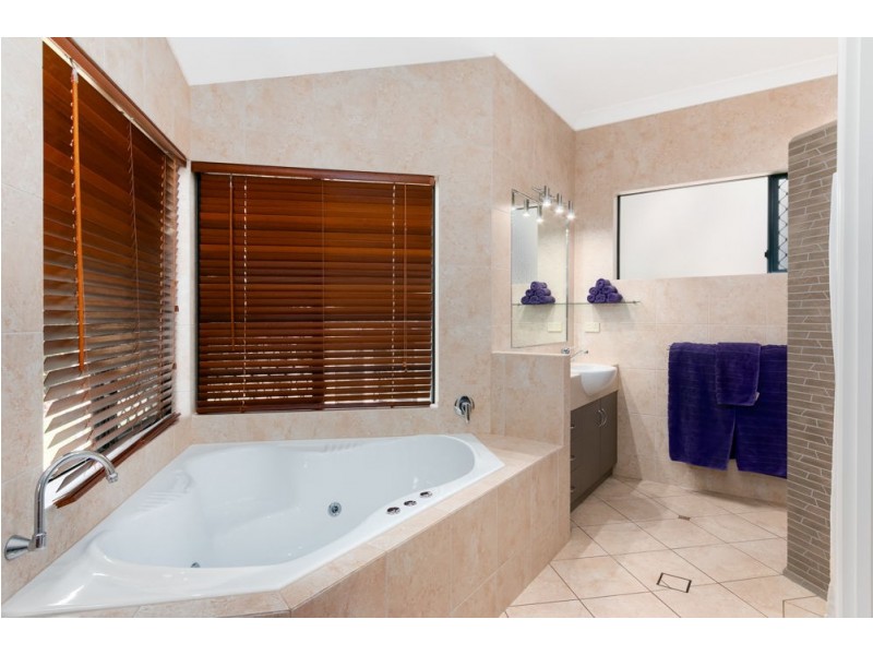 5 Platypus Close, Mount Sheridan QLD 4868