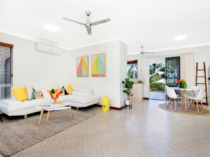 3 Barcoo Close, Bentley Park QLD 4869